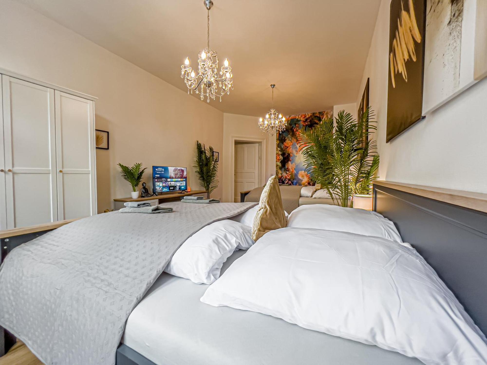 Grosse 3 Schlafzimmer Unterkunft Mit Kueche, Bad, Waschmaschine & Balkon Am Zoo ライプツィヒ エクステリア 写真