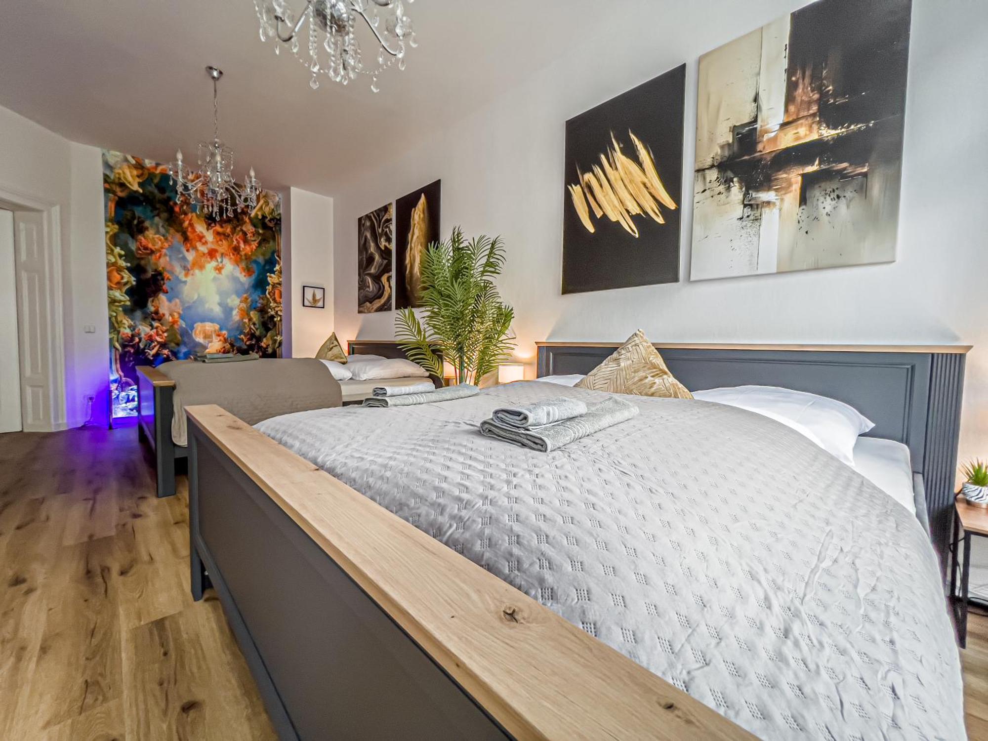 Grosse 3 Schlafzimmer Unterkunft Mit Kueche, Bad, Waschmaschine & Balkon Am Zoo ライプツィヒ エクステリア 写真