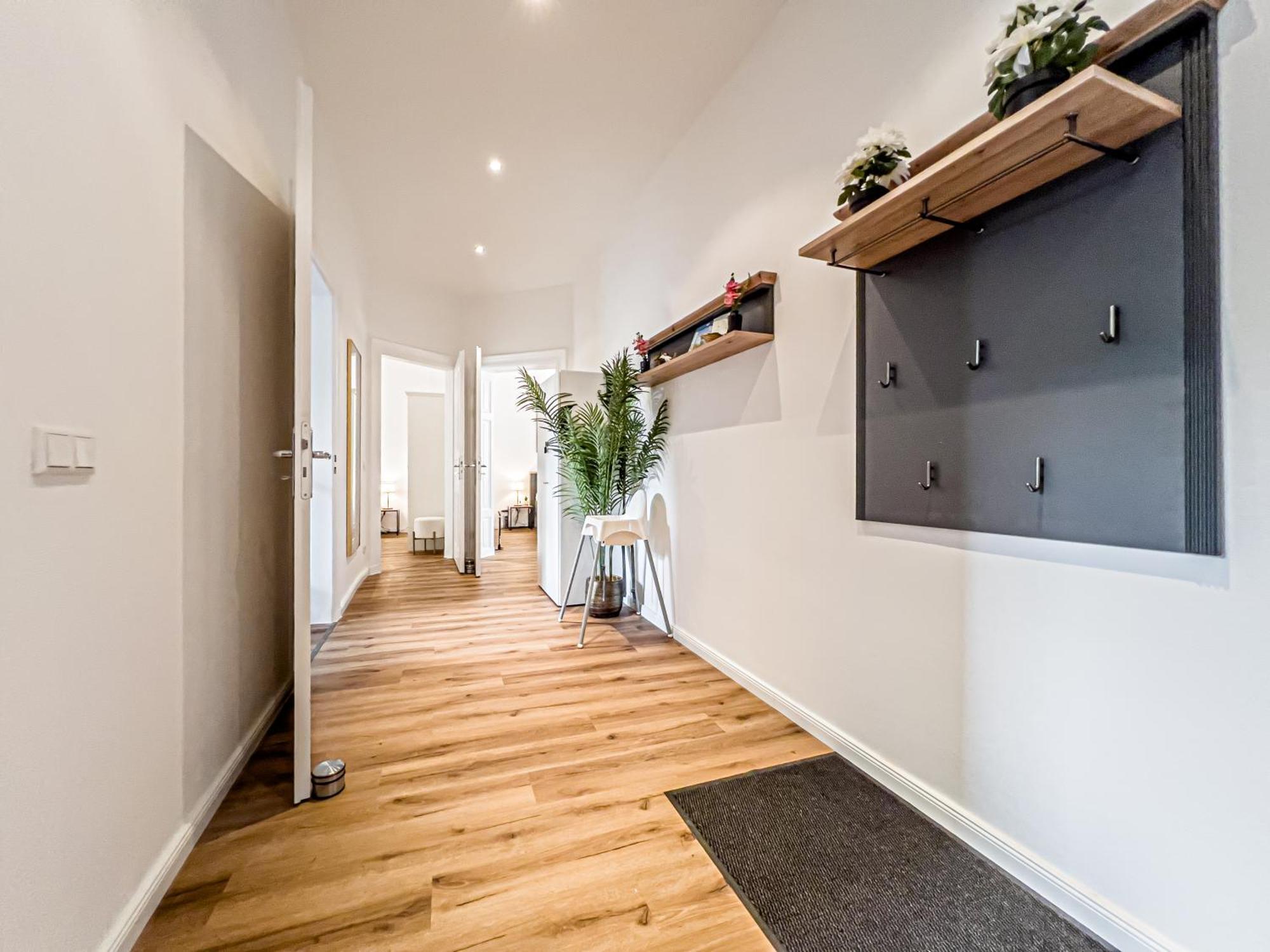 Grosse 3 Schlafzimmer Unterkunft Mit Kueche, Bad, Waschmaschine & Balkon Am Zoo ライプツィヒ エクステリア 写真